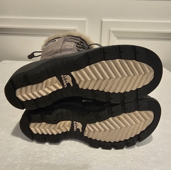 SOREL women's Tivoli Waterproof Winter Snow Boots - Picture 9 of 14